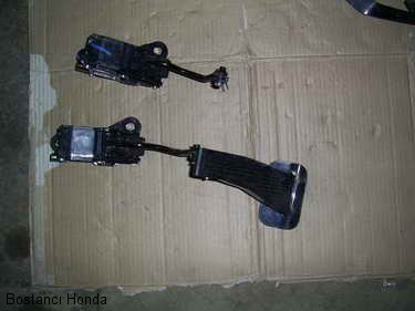 DIGITAL CAMERA